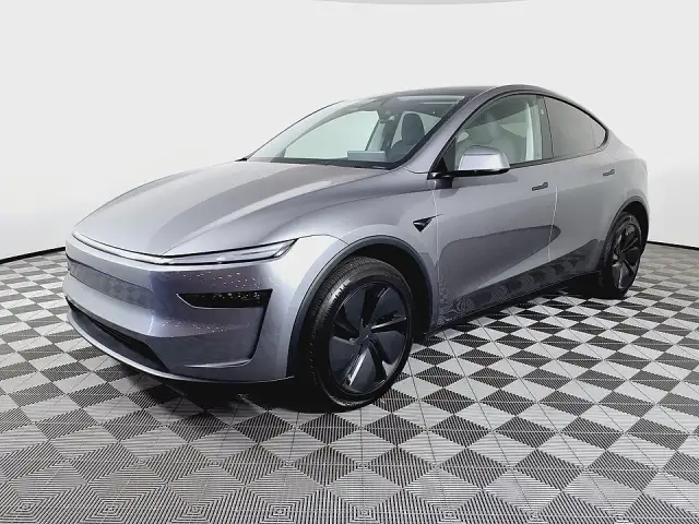 Tesla Model Y в България 2026: можете ли да купите и колко струва